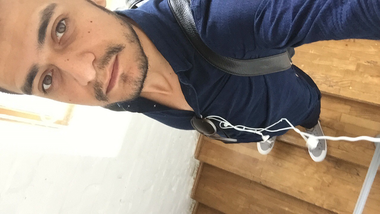 Ахоян Роберт 