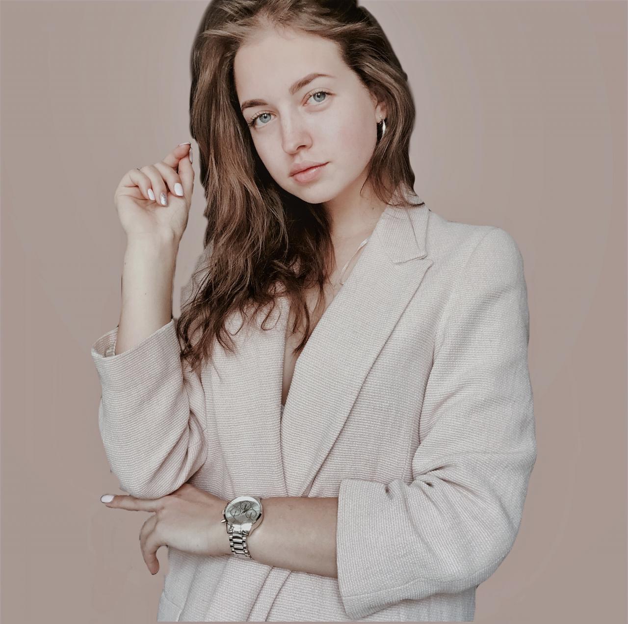 Татарникова Анна Татарникова Анна