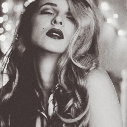 Манучарян Виктория