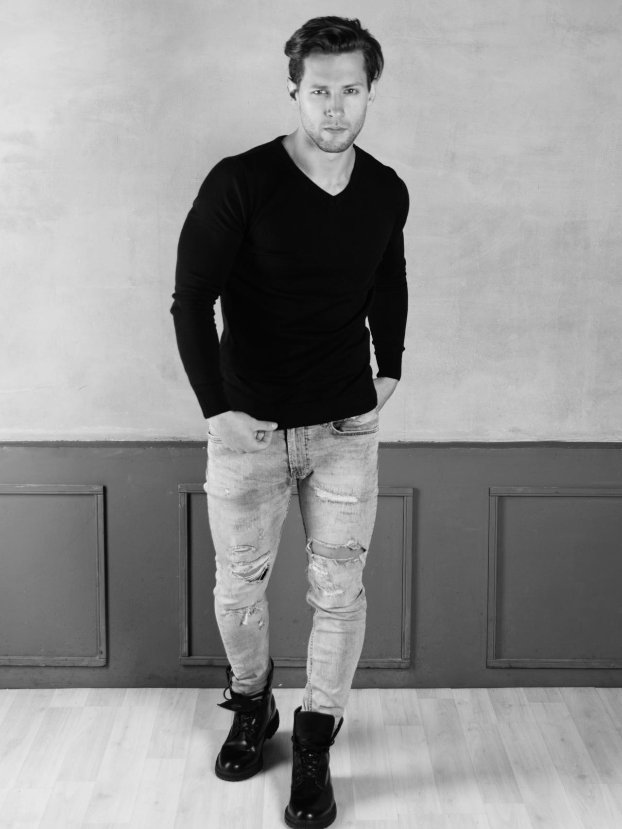 Петров Антон 