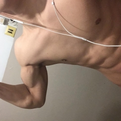 Бакиев Эдуард Бакиев Эдуард