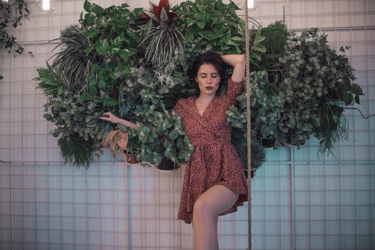 Youtube guruhi homilador ayol bilan porno Chiroyli mushukchada sikish