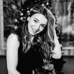 Назарук Анжела Назарук Анжела