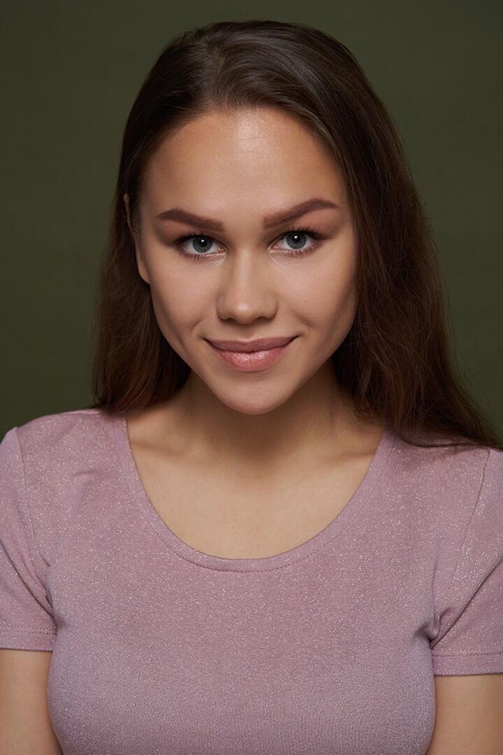 райан симпкинс. алена плетнева. валерия голубева актриса. актрисы 1998 года. актрисы 1998 года.