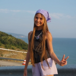 Корнеева Ариша Корнеева Ариша