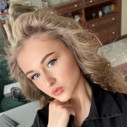 Азаренкова Алиса Антоновна 