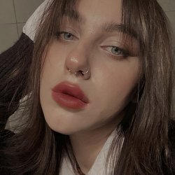 Туманова Луиза