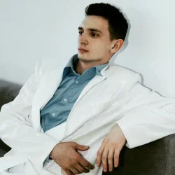 Гречишкин Евгений Гречишкин Евгений