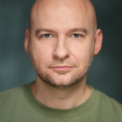 Леонов Антон