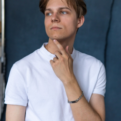 Градобоев Роман