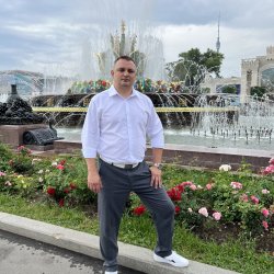 Новик Виктор