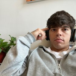 Шодиев Азиз 