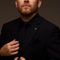 Евгений Старков